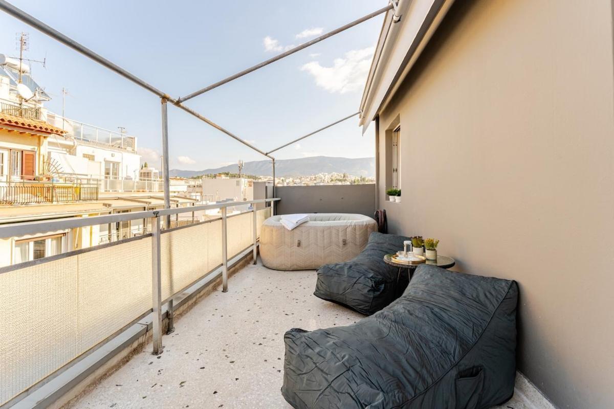 Lovely Apt W/Heated Jacuzzi &Full Acropolis View Apartment Athens Ngoại thất bức ảnh