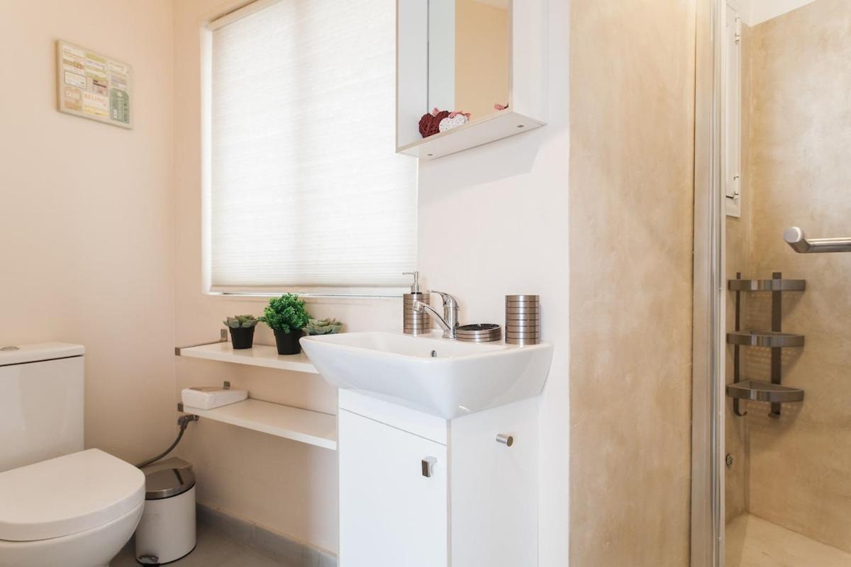 Lovely Apt W/Heated Jacuzzi &Full Acropolis View Athens Ngoại thất bức ảnh